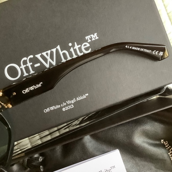 Off-White 49mm Fillmore Rectangle Sunglasses Black Green OS main image 11
